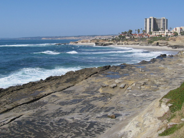 Tide pools become visible at low tide along this easily accessible stretch of La Jolla.