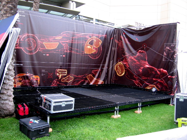 A cool little stage has Batmobile schematics for the backdrop.
