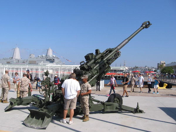 This enormous gun on San Diego's Embarcadero during 2016 Fleet Week is an M777A2 155MM Howitzer.