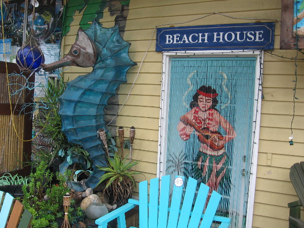 There's a huge seahorse just outside that Beach House.