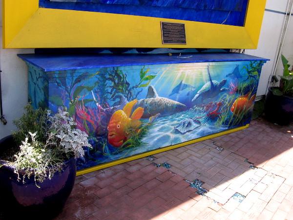 A beautiful environmental mural shows fish and other sea life, by Encinitas artist Kevin Anderson.