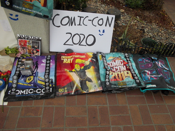 Thursday morning some more swag bags had been added to the Comic-Con 2020 shrine.